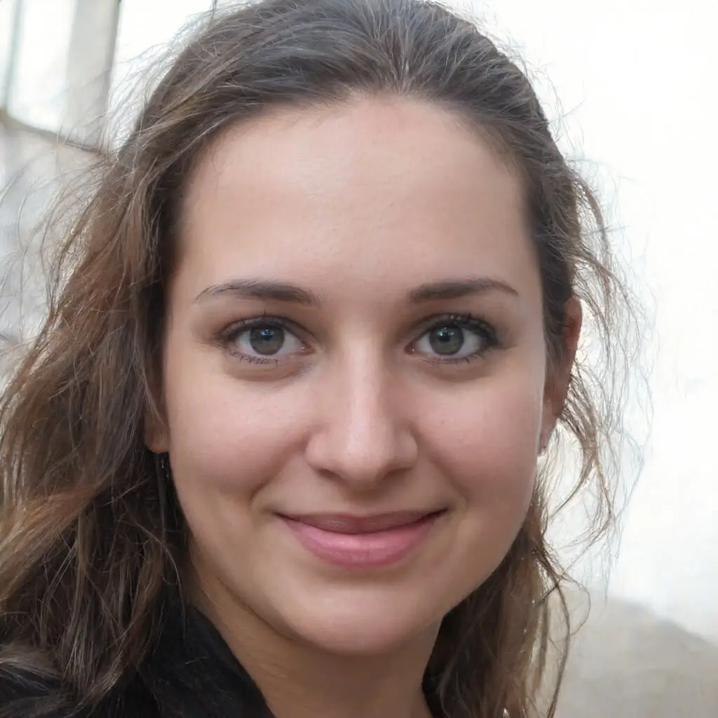 Emily S. -Lipojaro-Happy-Customers